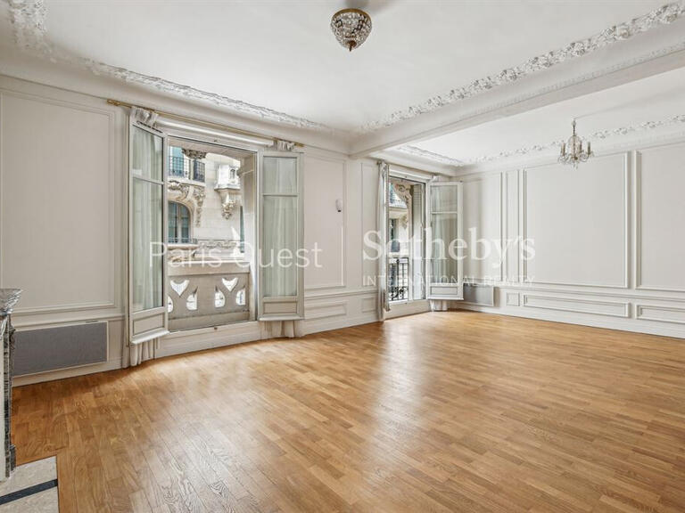 Apartment Paris 8e - 3 bedrooms - 127m²