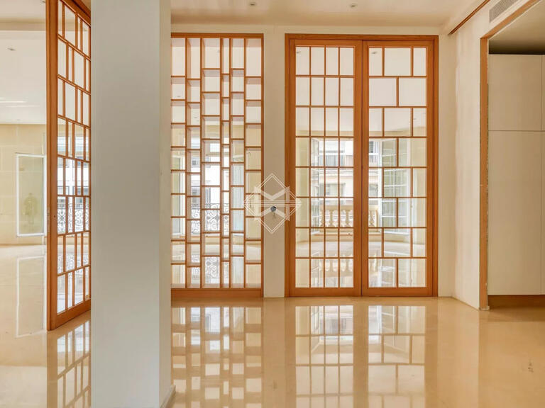 Appartement Paris 8e - 4 chambres - 332m²