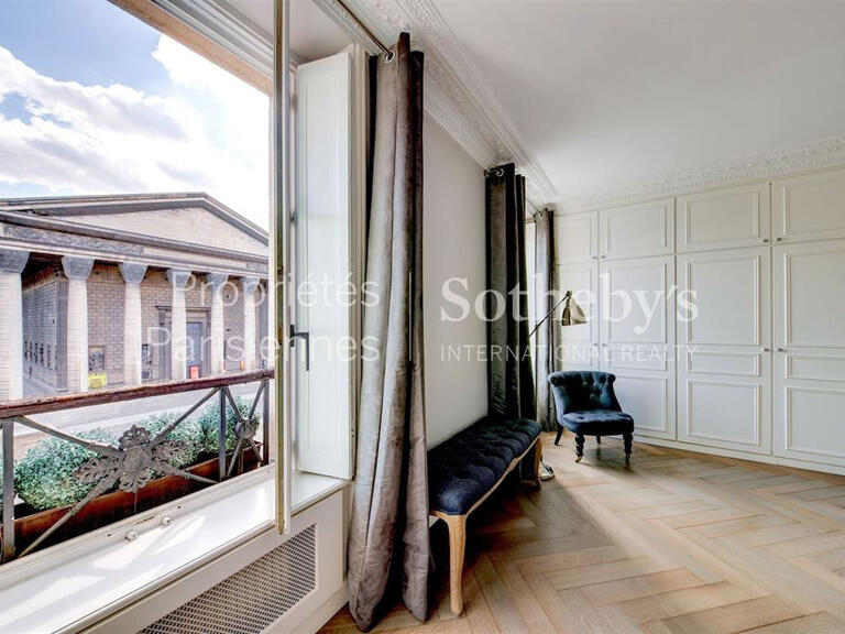 Appartement Paris 8e - 6 chambres - 296m²