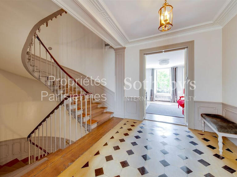 Appartement Paris 8e - 6 chambres - 296m²