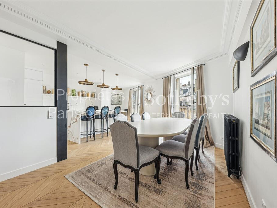 Apartment Paris 8e