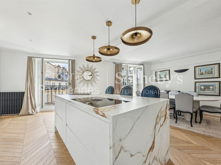 Apartment Paris 8e - 3 bedrooms - 170m²