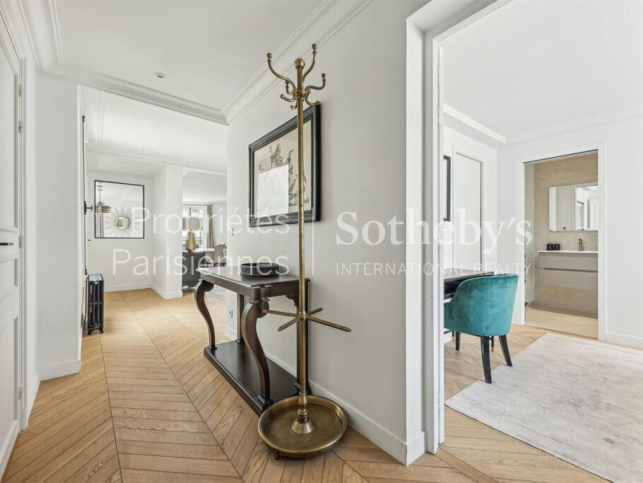 Apartment Paris 8e