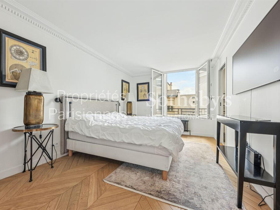 Apartment Paris 8e