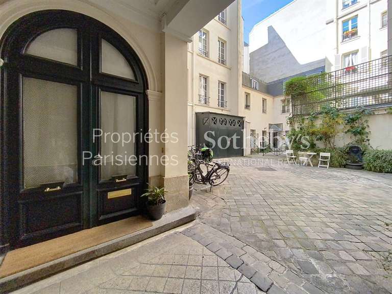 Apartment Paris 8e - 4 bedrooms - 143m²