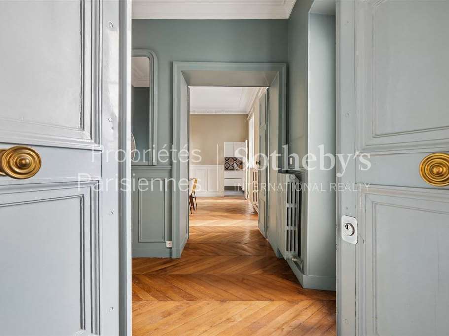 Apartment Paris 8e