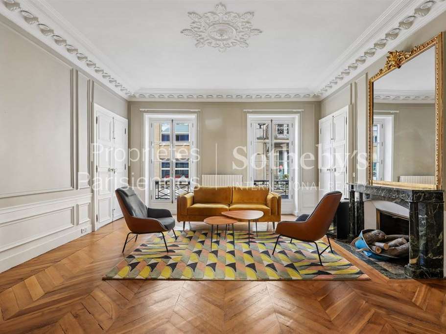 Apartment Paris 8e