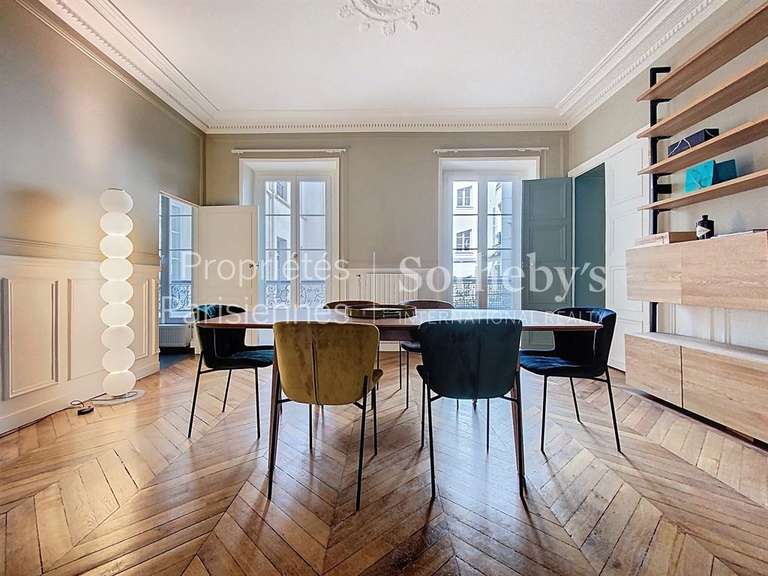 Apartment Paris 8e - 4 bedrooms - 143m²