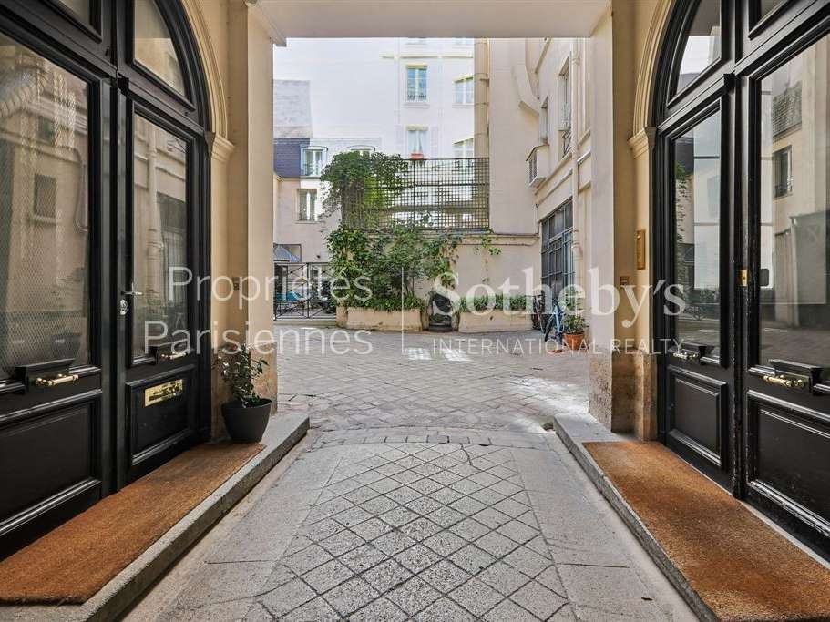 Apartment Paris 8e