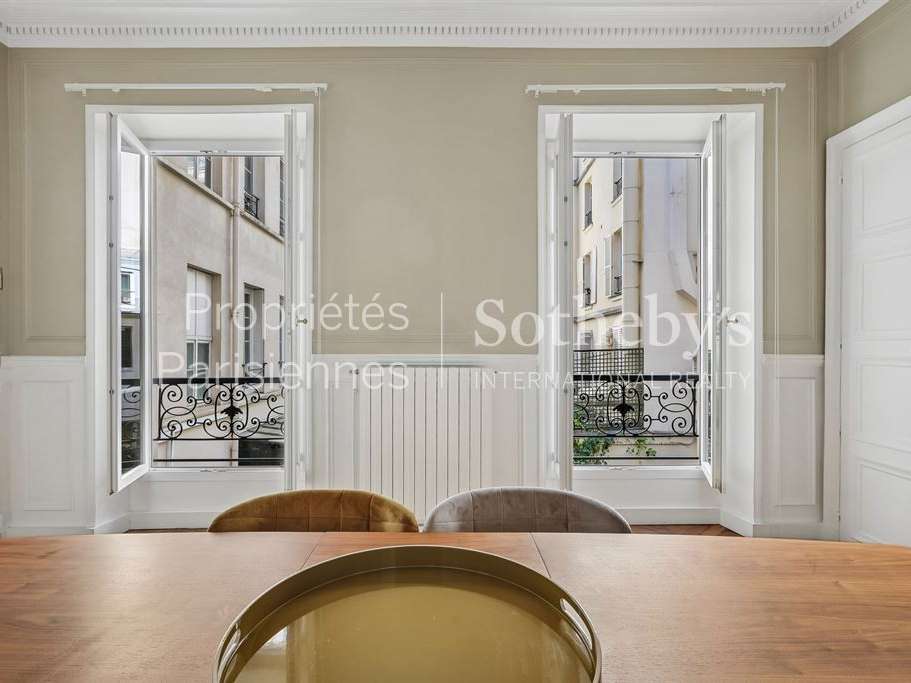 Apartment Paris 8e