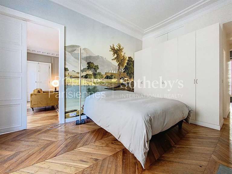 Apartment Paris 8e - 4 bedrooms - 143m²