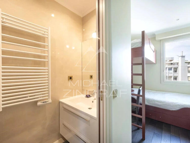 Appartement Paris 8e - 3 chambres - 142m²