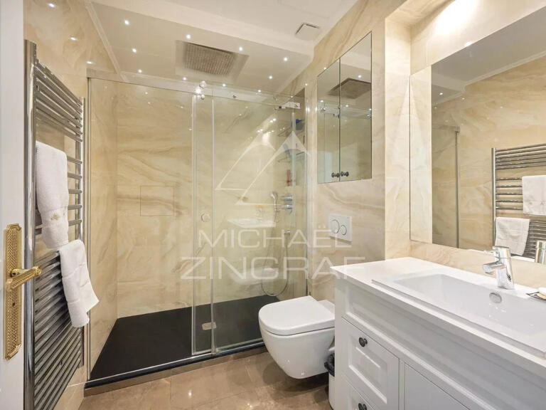 Appartement Paris 8e - 3 chambres - 142m²