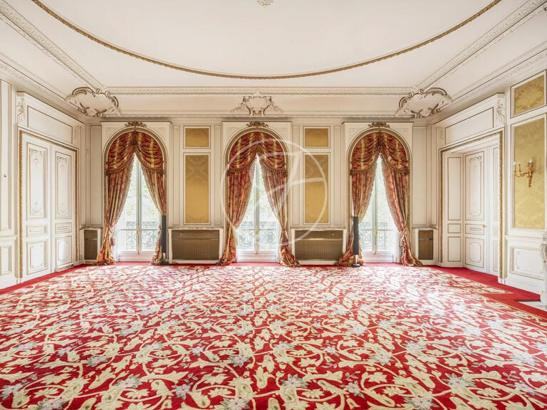 Apartment Paris 8e - 3 bedrooms - 337m²