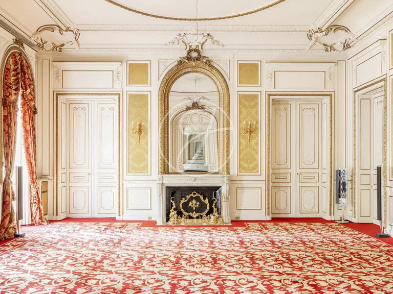 Apartment Paris 8e - 3 bedrooms - 337m²