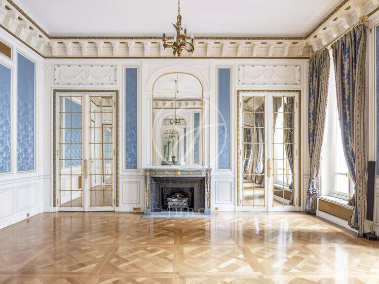 Apartment Paris 8e - 3 bedrooms - 337m²