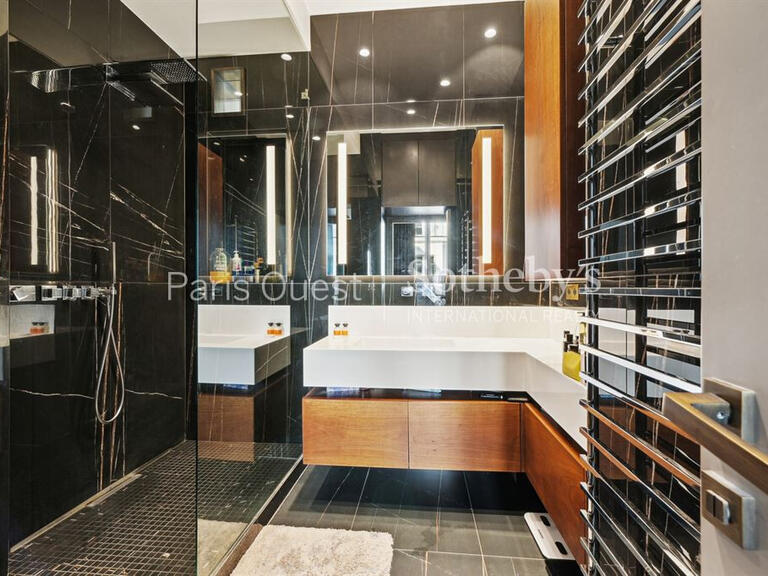 Appartement Paris 8e - 1 chambre - 70m²