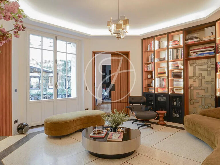 Apartment Paris 8e - 156m²