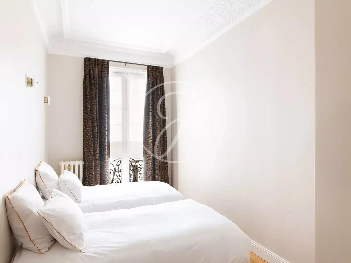 Apartment Paris 8e