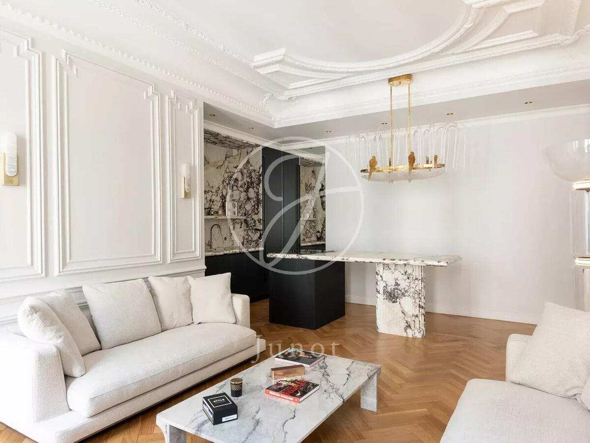 Apartment Paris 8e