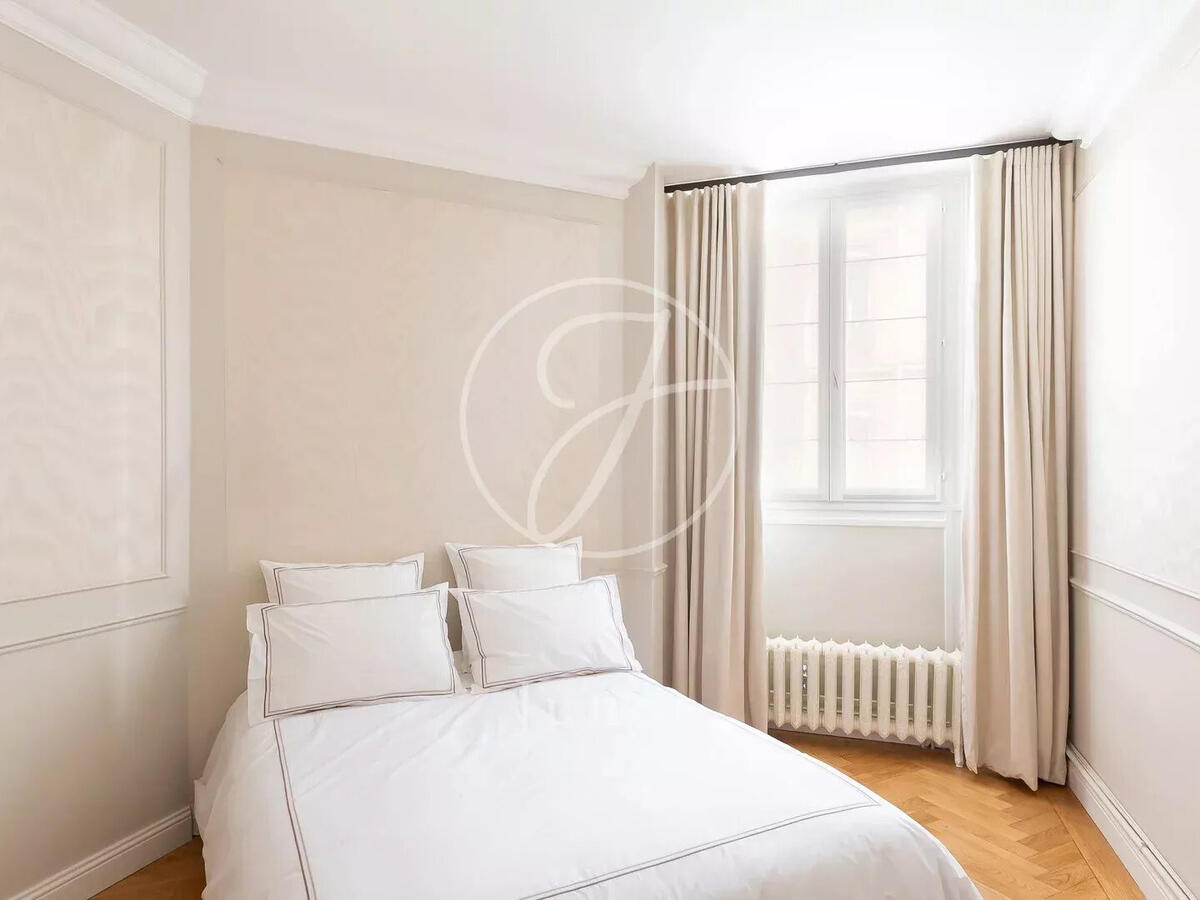 Apartment Paris 8e