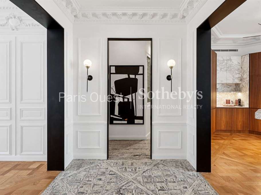 Apartment Paris 8e
