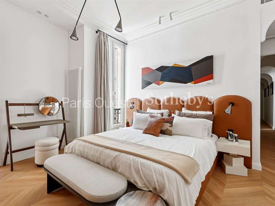 Apartment Paris 8e