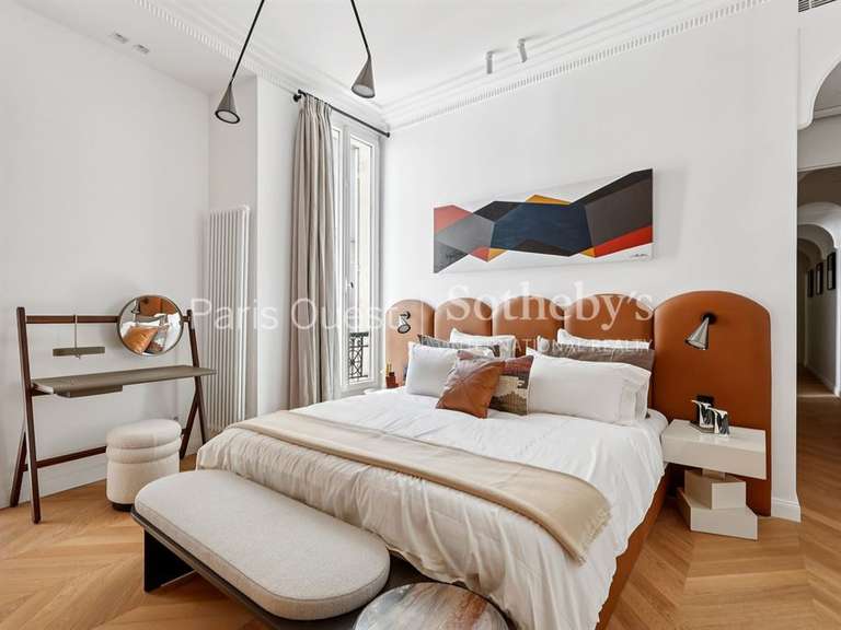 Apartment Paris 8e - 3 bedrooms - 163m²