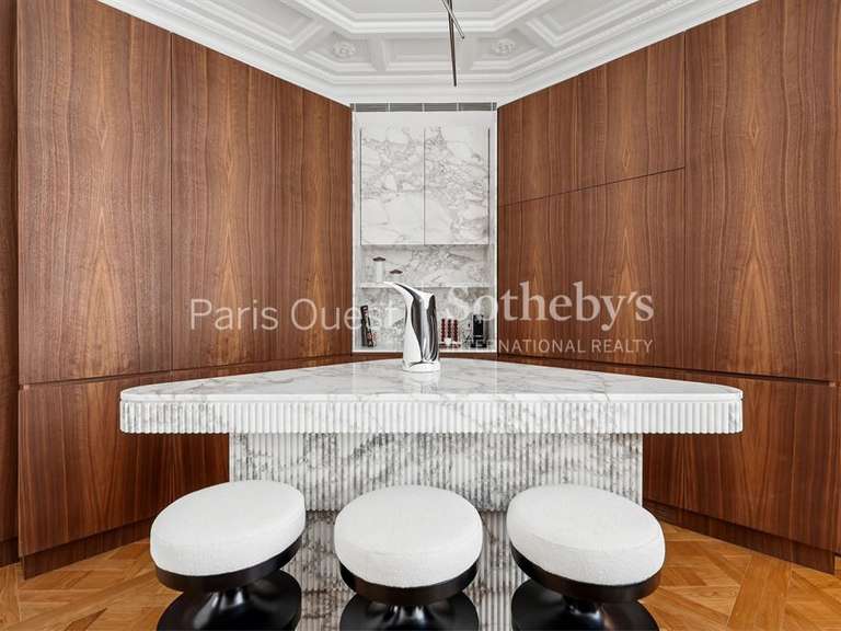 Apartment Paris 8e - 3 bedrooms - 163m²