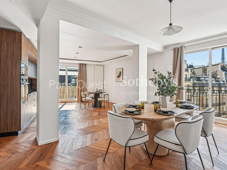 Appartement Paris 8e - 3 chambres - 245m²