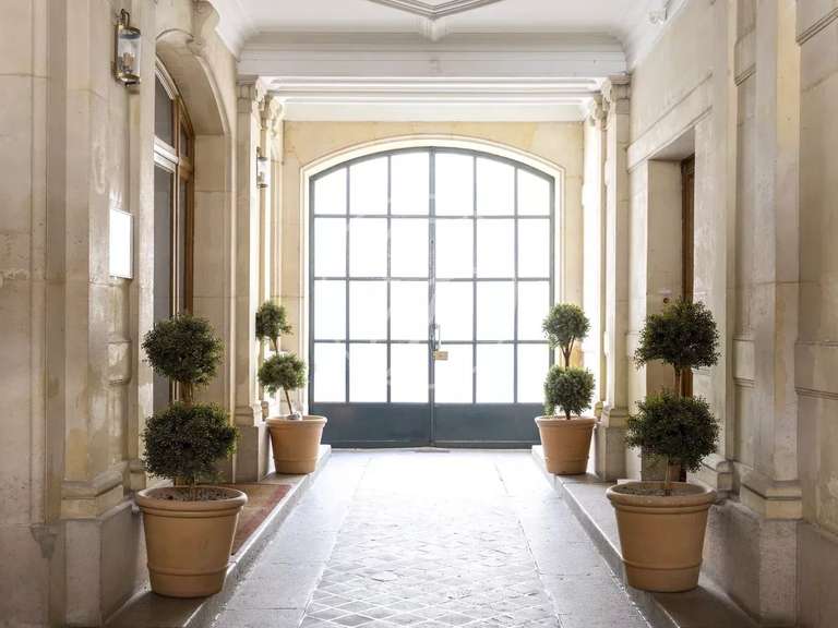 Appartement Paris 8e - 4 chambres - 175m²