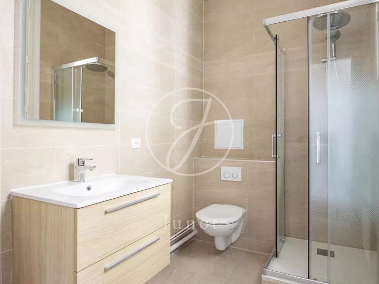 Appartement Paris 8e - 4 chambres - 175m²