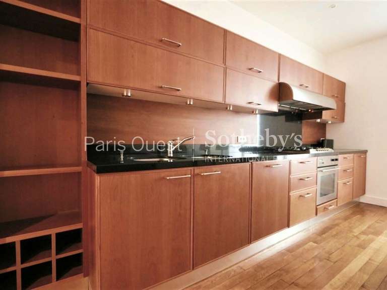 Appartement Paris 8e - 2 chambres - 141m²