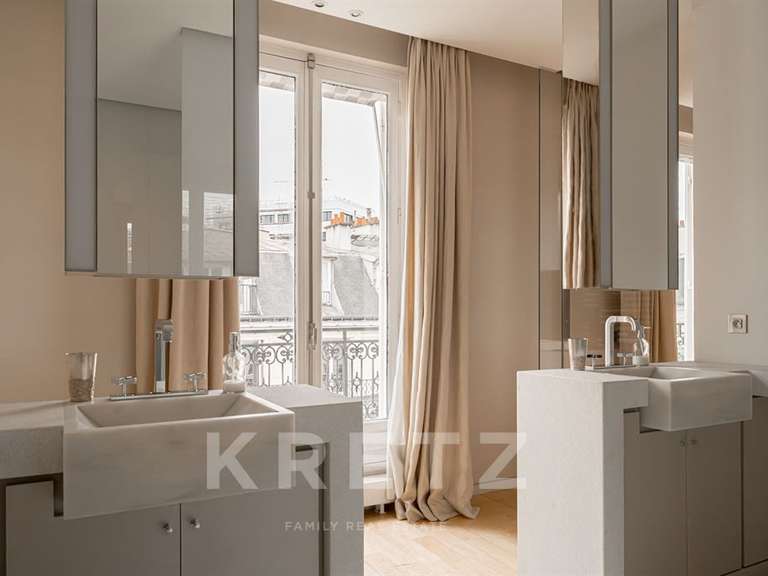 Apartment Paris 8e - 3 bedrooms - 224m²