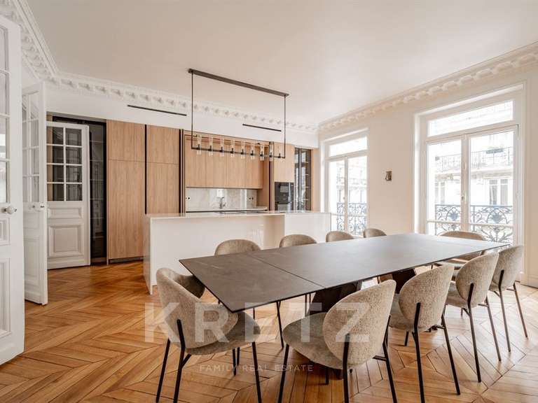 Appartement Paris 8e - 4 chambres - 187m²