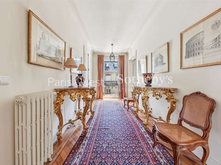 Appartement Paris 8e - 5 chambres - 249m²