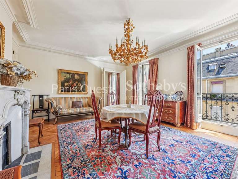 Appartement Paris 8e - 5 chambres - 249m²