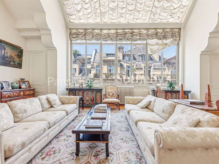 Appartement Paris 8e - 5 chambres - 249m²
