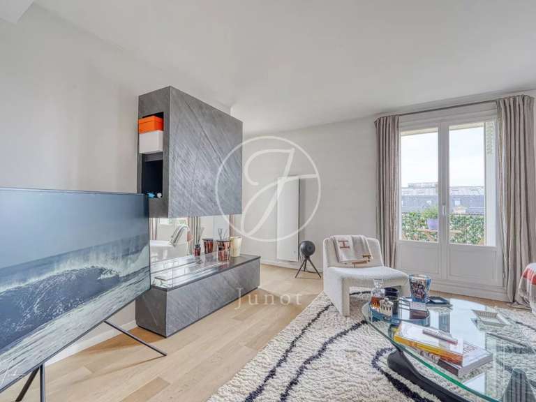 Apartment Paris 8e - 2 bedrooms - 104m²