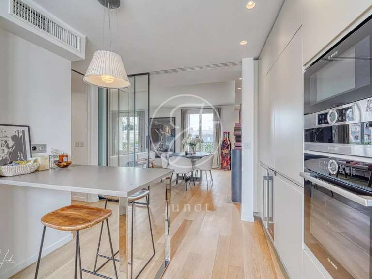 Apartment Paris 8e - 2 bedrooms - 104m²