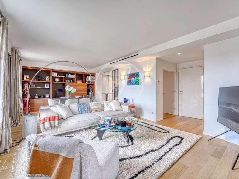 Apartment Paris 8e - 2 bedrooms - 104m²