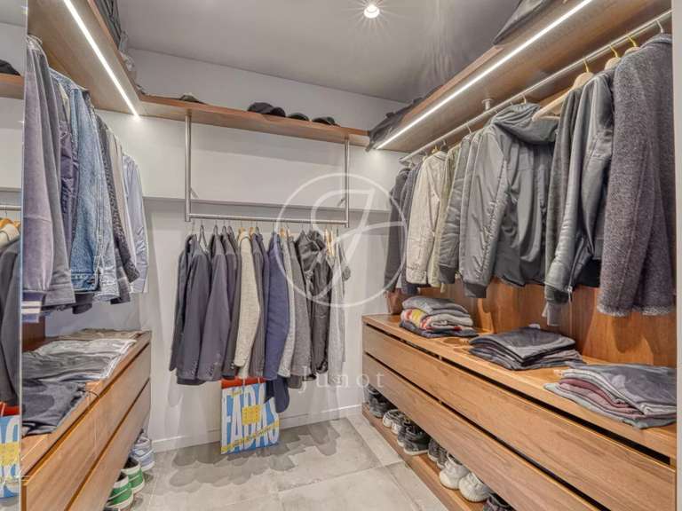 Apartment Paris 8e - 2 bedrooms - 104m²