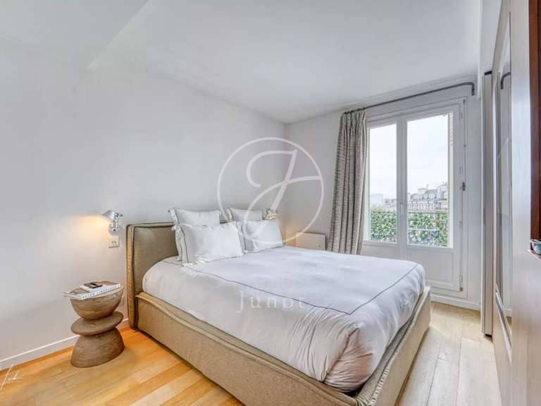 Apartment Paris 8e - 2 bedrooms - 104m²