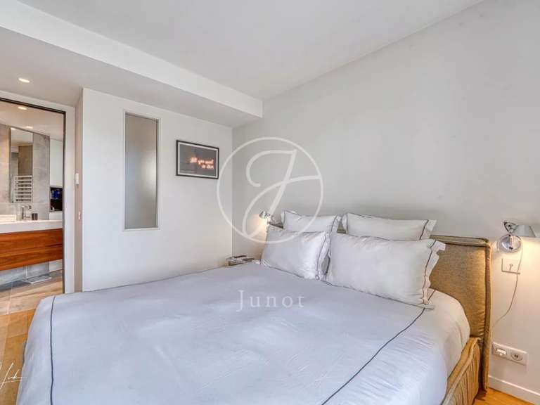 Apartment Paris 8e - 2 bedrooms - 104m²