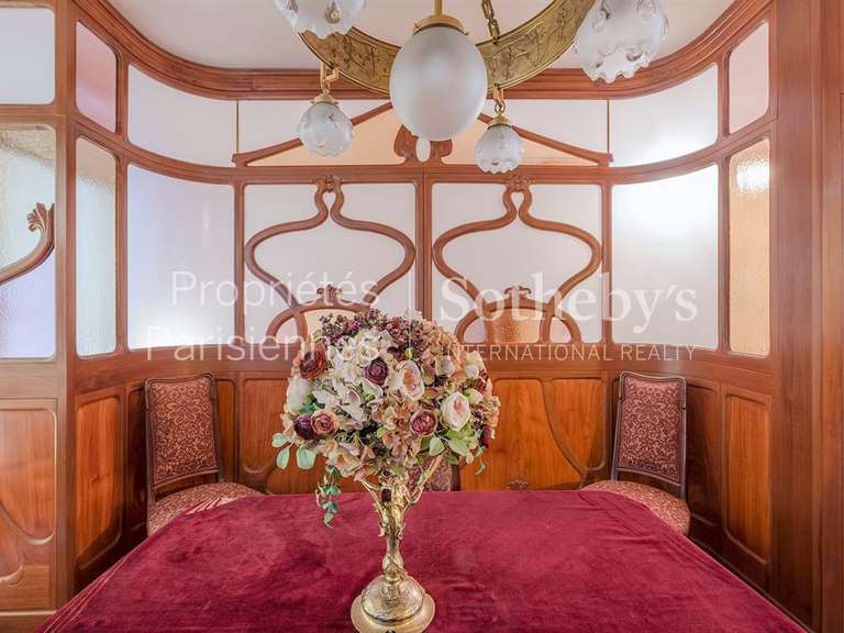 Appartement Paris 8e - 2 chambres - 165m²