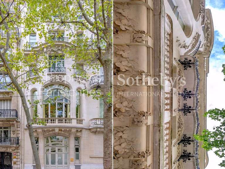 Appartement Paris 8e - 2 chambres - 165m²