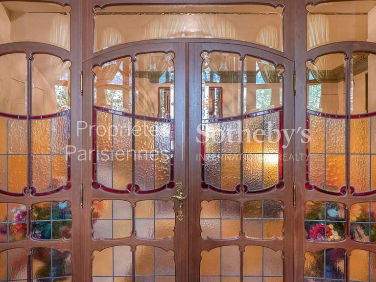 Appartement Paris 8e - 2 chambres - 165m²