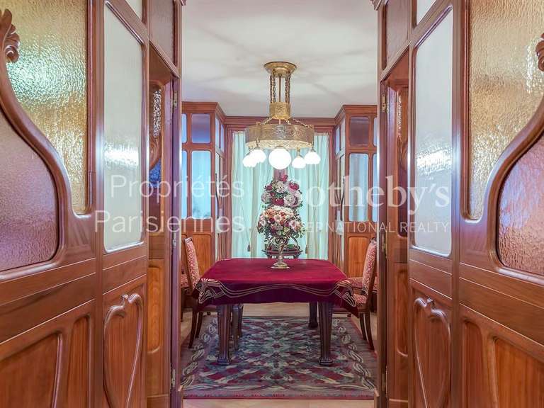 Appartement Paris 8e - 2 chambres - 165m²