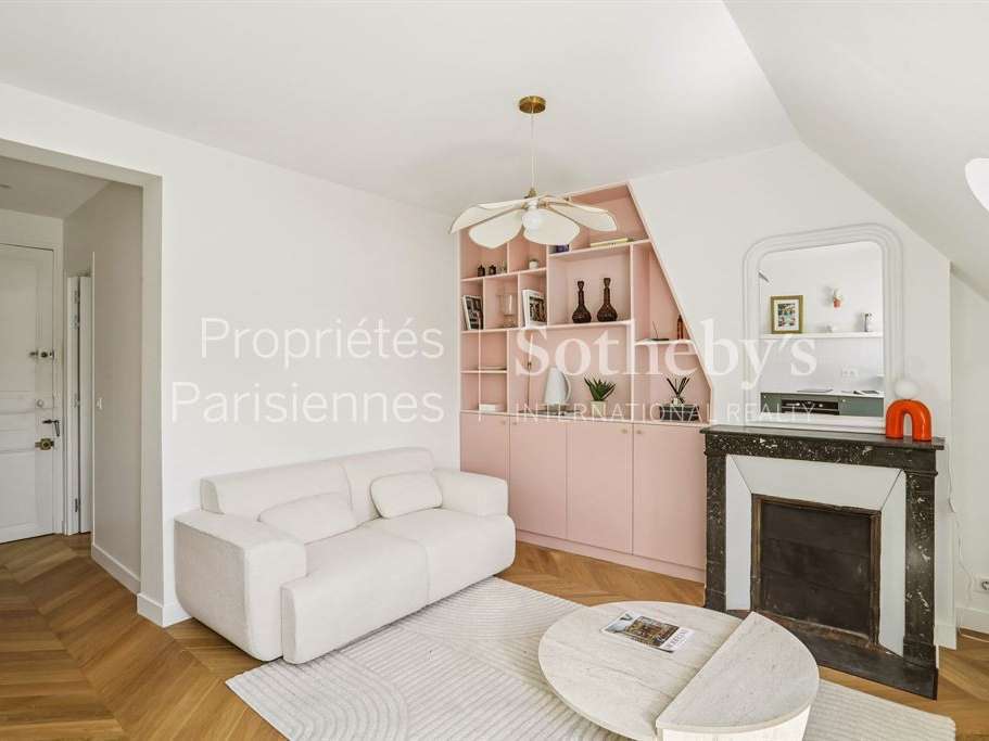 Apartment Paris 8e