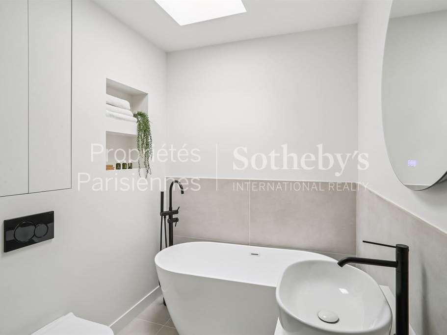 Apartment Paris 8e